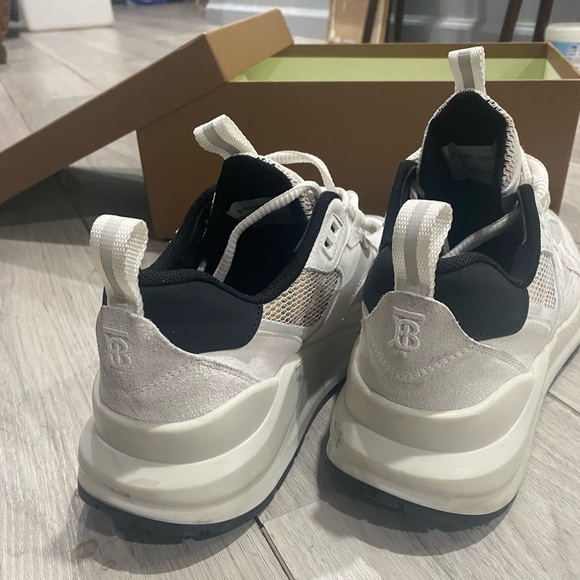 Burberry check mesh low-top sneakers (Woman’s) - Picture 5 of 9